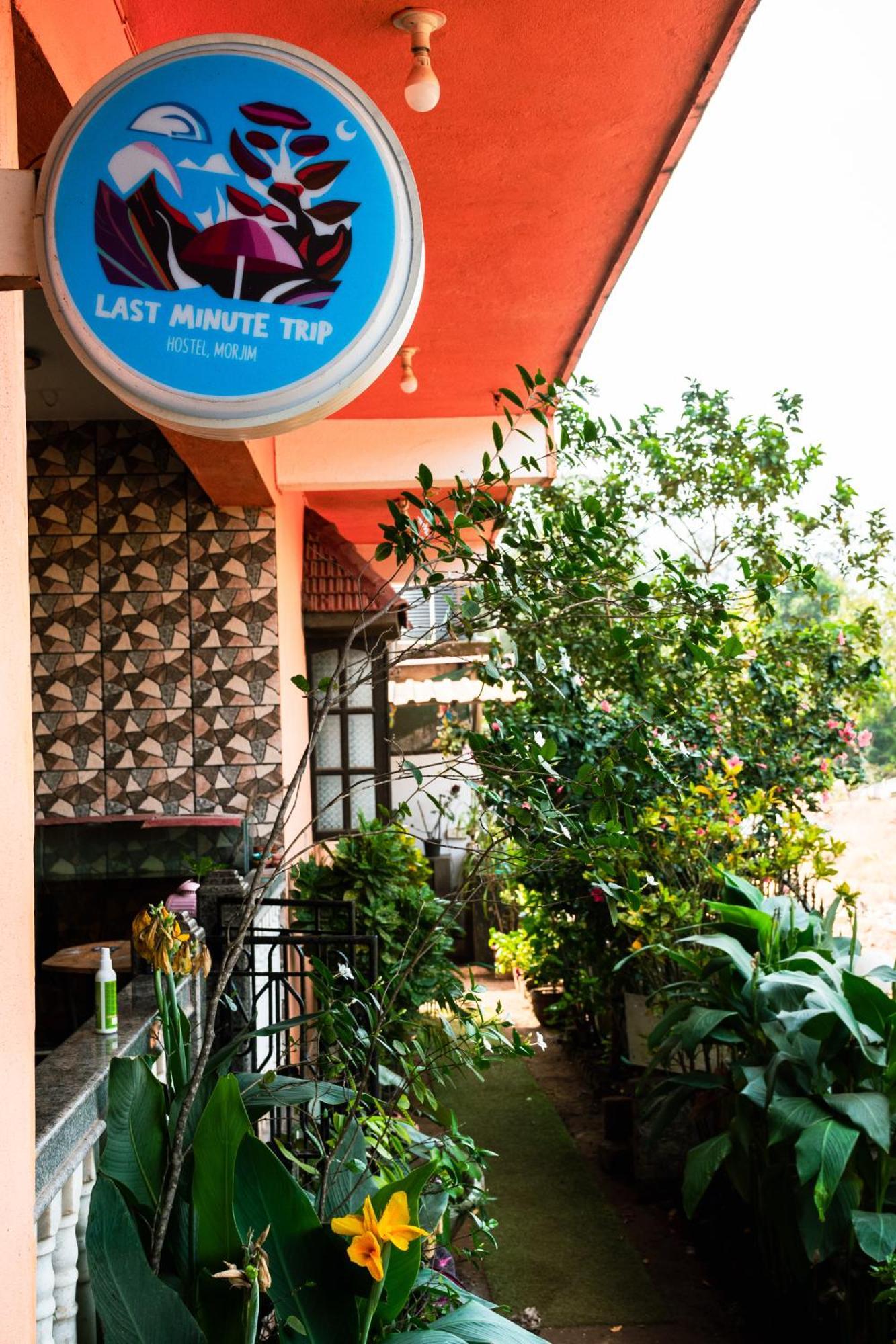 Last Minute Trip Hostel Morjim Exterior photo